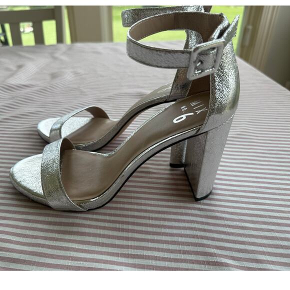 Mix No. 6 Women's Silver Strappy Block Heels Size 9M Party Shoes - Picture 4 of 8